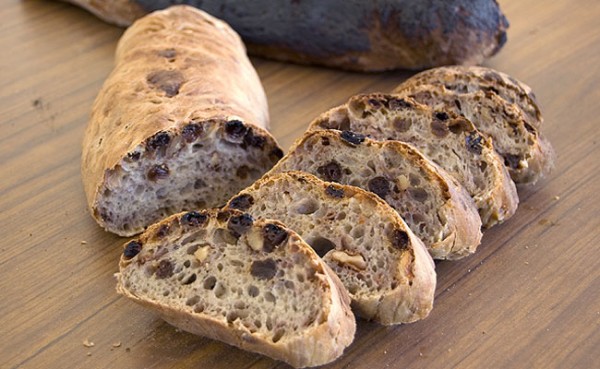 Peeta’s Burnt Nut and Raisin Bread